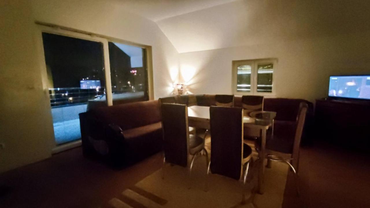 Apartmani Mladenovic Kijevo Kültér fotó