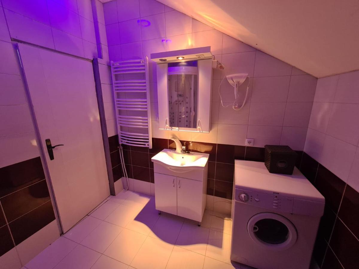 Apartmani Mladenovic Kijevo Kültér fotó